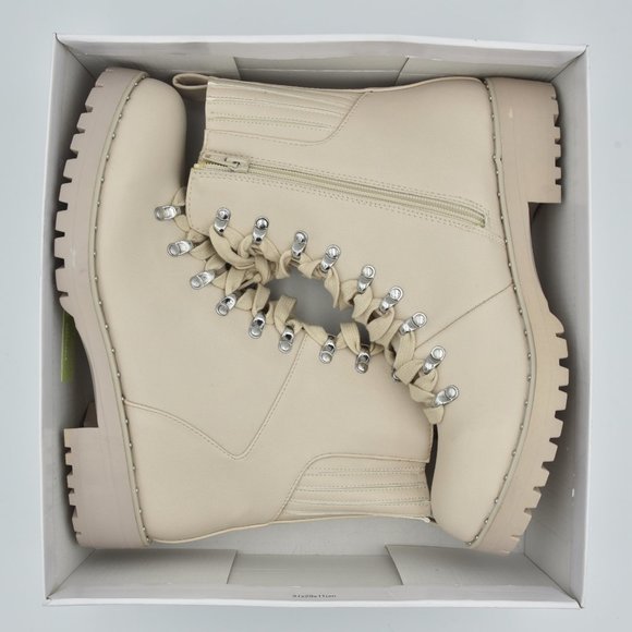 NIB DV Dolce Vita Oderra Women's Ankle Combat Boots, Off White, 9.5 - Picture 12 of 13